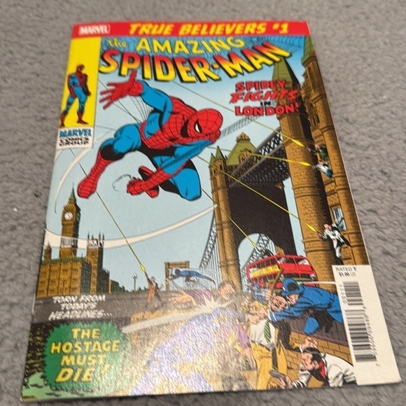 True Believers: Spider-Man - Spidey Fights in London! (2019) #1 - Picture 1 of 7